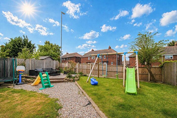 5 Bedroom Detached House For Sale In Brand Hill Drive, Crofton, WF4