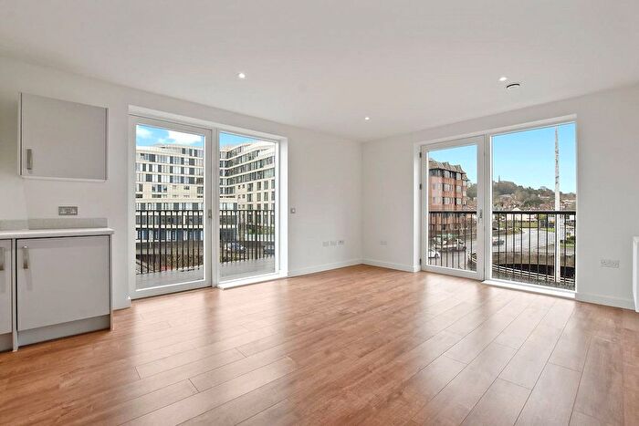 2 Bedroom Flat To Rent In Roxborough Road, Harrow, HA1