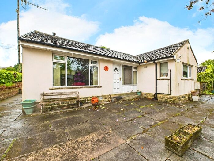 2 Bedroom Detached Bungalow For Sale In Turf Lane, Cullingworth, Bradford, BD13