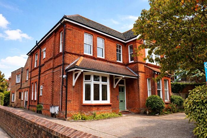 1 Bedroom Apartment To Rent In Shelley Road, Worthing, BN11