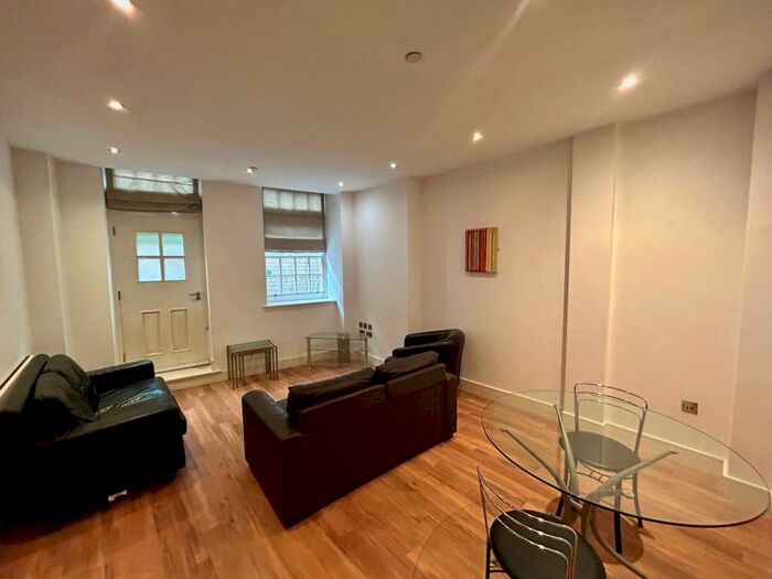 2 Bedroom Apartment To Rent In The Ropewalk, Nottingham, NG1