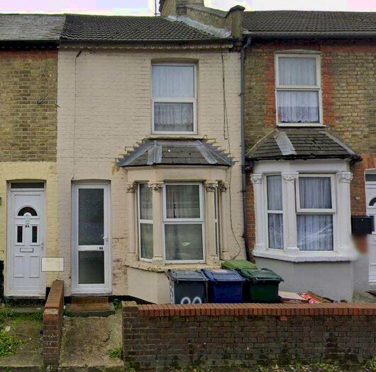 3 Bedroom Terraced House To Rent In Green Street, High Wycombe, HP11