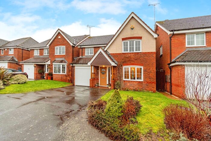 4 Bedroom Detached House For Sale In Fernbank Crescent, Walsall, West Midlands, WS5