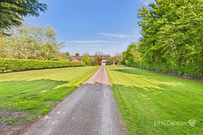 3 Bedroom Detached House For Sale In Sudbury Road, Yoxall, DE13