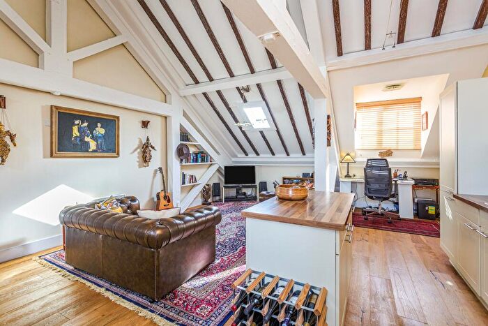 2 Bedroom Flat To Rent In The Vulcan, Gunwharf Quays, PO1