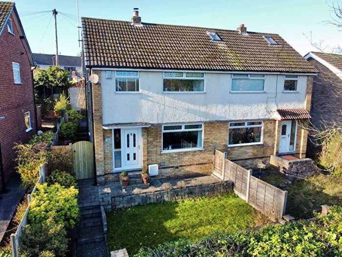 3 Bedroom Semi-Detached House For Sale In St. Christophers Drive, Romiley, SK6