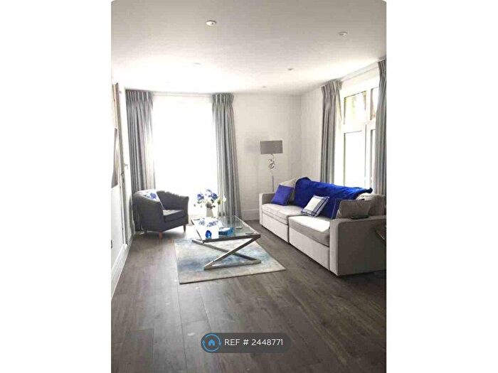 1 Bedroom Flat To Rent In Worple Road, Wimbledon, SW20