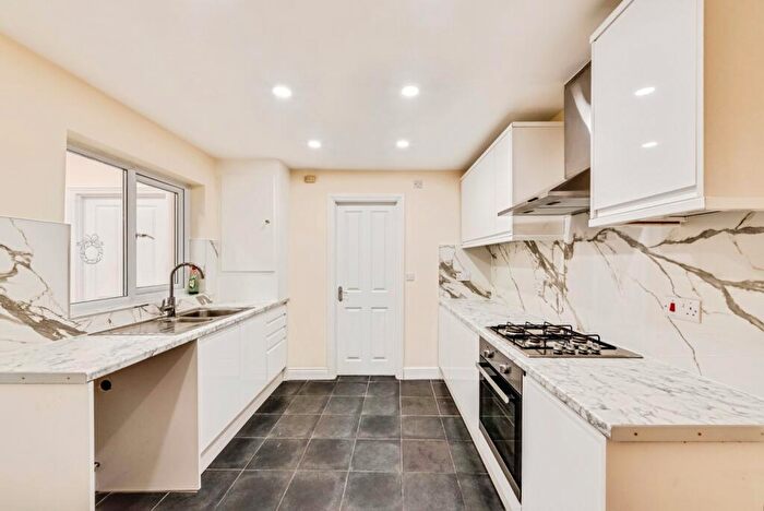 3 Bedroom Terraced House For Sale In Edinburgh Street, Swindon, Wiltshire, SN2