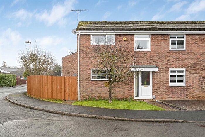 3 Bedroom Semi-Detached House For Sale In Harlestones Road, Cottenham, Cambridge, CB24