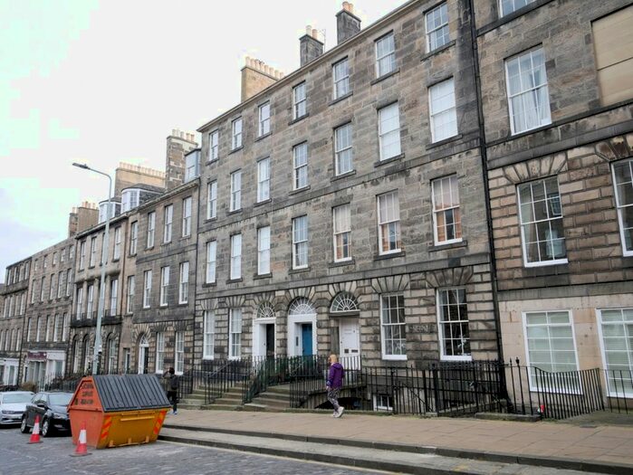 2 Bedroom Flat To Rent In Howe Street, New Town, Edinburgh, EH3