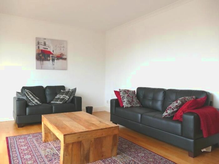 2 Bedroom Flat To Rent In Merchants Quay, Leeds, LS9