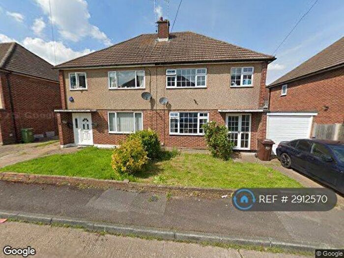 3 Bedroom Semi-Detached House To Rent In Carswell Close, Brentwood, CM13