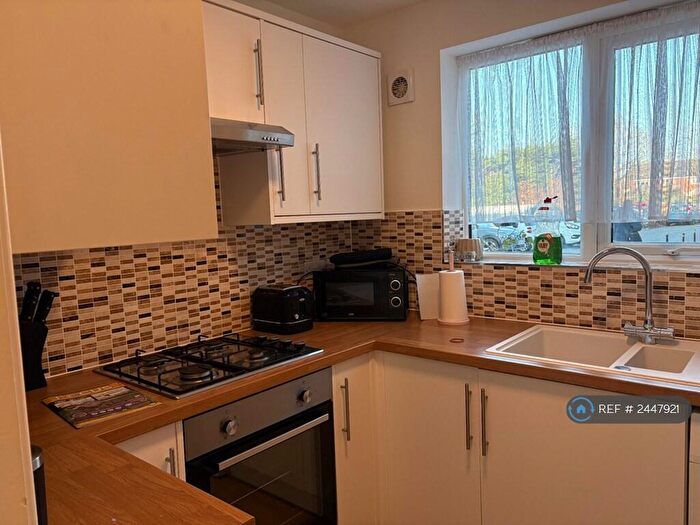 2 Bedroom Flat To Rent In Littlecroft, South Woodham Ferrers, Chelmsford, CM3