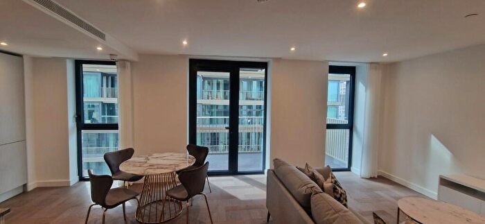 2 Bedroom Apartment To Rent In Merino Gardens, London Dock, London, E1W