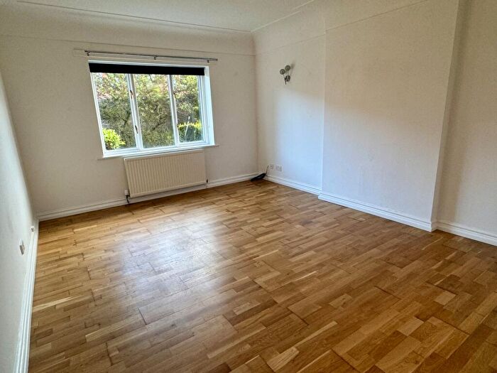 1 Bedroom Flat To Rent In Queens Road, Hoylake, CH47