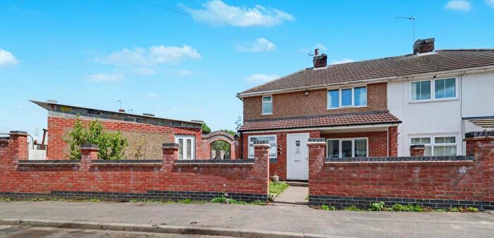 3 Bedroom Semi-Detached House For Sale In Shaftesbury Avenue, Keresley End, Coventry, CV7