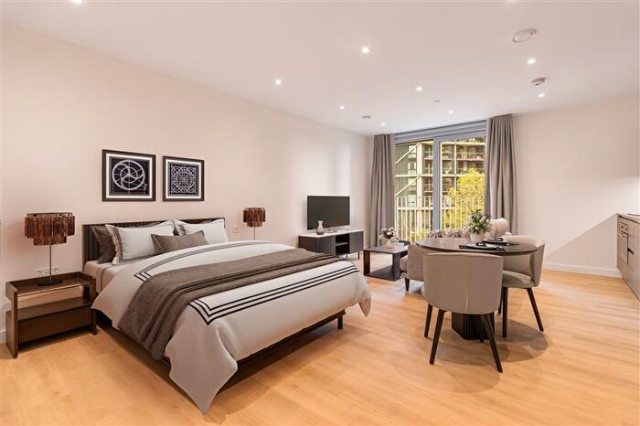 Studio To Rent In Nine Elms Lane, London, SW11