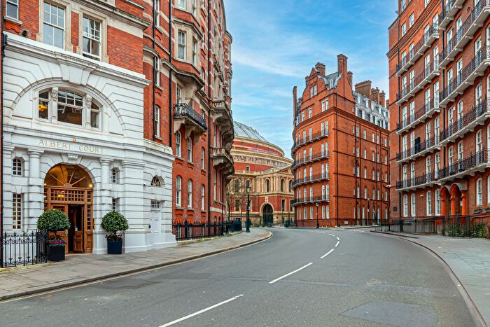4 Bedroom Flat For Sale In Albert Court Prince Consort Road, London, SW7