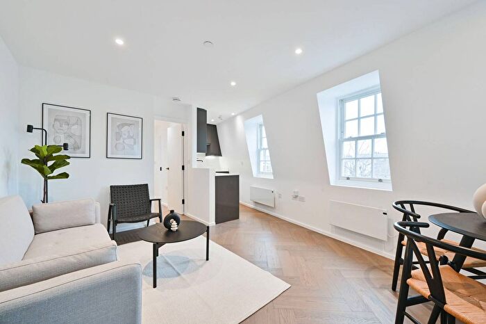 2 Bedroom Flat To Rent In Chilton Street, Shoreditch, London, E2