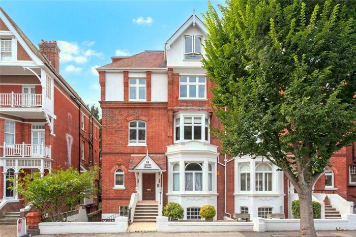 2 Bedroom Apartment To Rent In Ascot House, Third Avenue, Hove, East Sussex, BN3