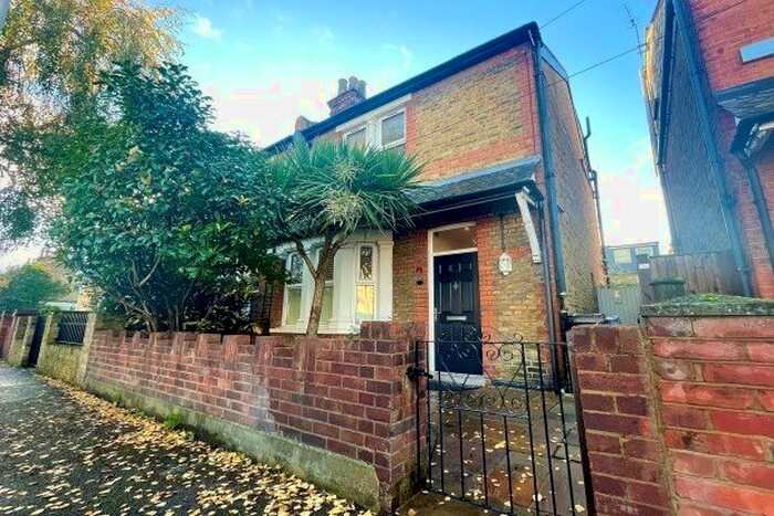 3 Bedroom Property To Rent In Clifton Road, Kingston Upon Thames, KT2