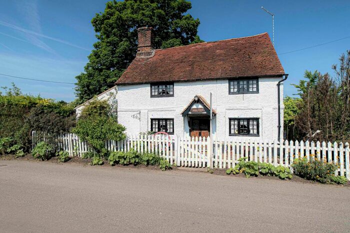 3 Bedroom Cottage For Sale In Maypole Lane, Hoath, CT3