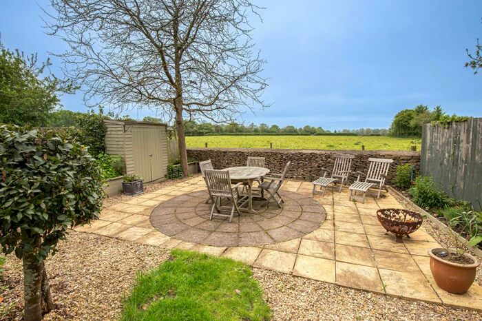 6 Bedroom Detached House For Sale In Malmesbury, SN14
