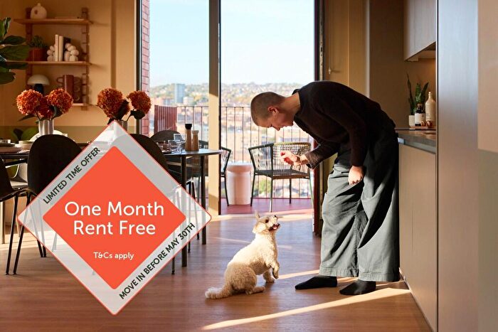 3 Bedroom Apartment To Rent In Soho Yard, Sheffield, S3