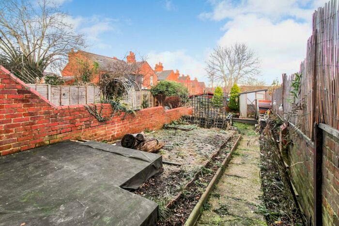 3 Bedroom Terraced House For Sale In Waverley Road, Reading, RG30