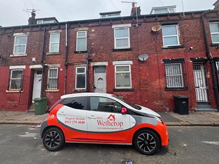 2 Bedroom Terraced House To Rent In East Park Place, Leeds, West Yorkshire, LS9