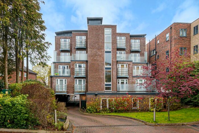 2 Bedroom Flat To Rent In Station Road, New Barnet, Barnet, EN5