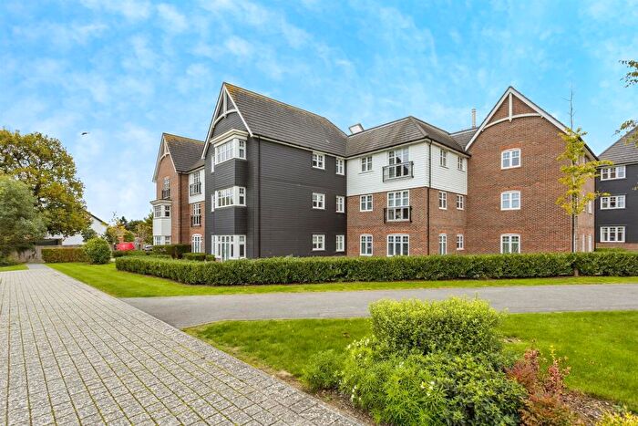 2 Bedroom Flat For Sale In Kensett Avenue, Southwater, Horsham, RH13