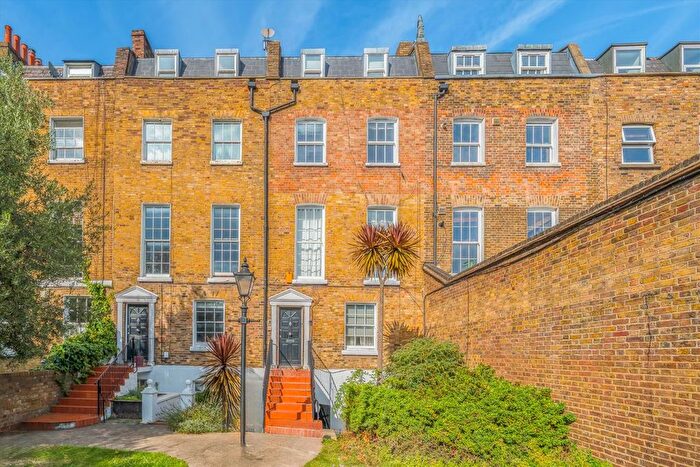 2 Bedroom Flat To Rent In Hackney Road, Hackney Road, E2
