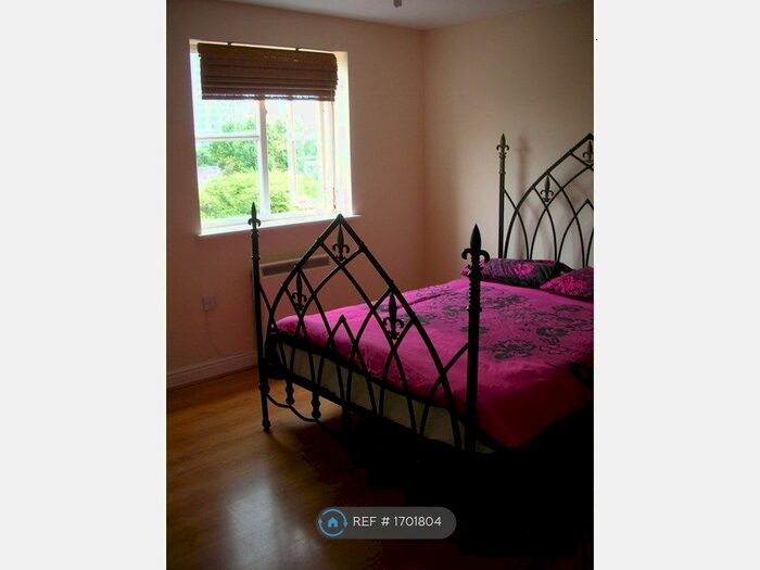 2 Bedroom Flat To Rent In Otter Close, London, E15