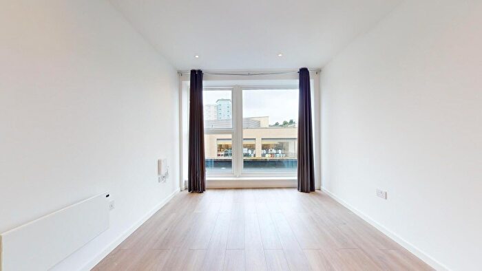 Studio To Rent In Selden Hill, Hemel Hempstead, HP2