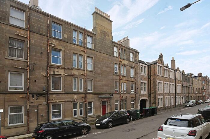 1 Bedroom Flat For Sale In Watson Crescent, Polwarth, Edinburgh, EH11