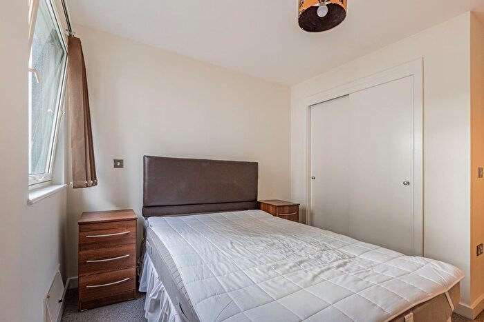 1 Bedroom Flat To Rent In Victoria Wharf, Watkiss Way, Cardiff, CF11
