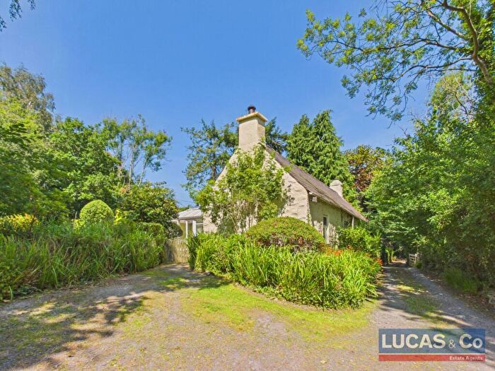 2 Bedroom Cottage For Sale In Glasinfryn, Bangor, LL57