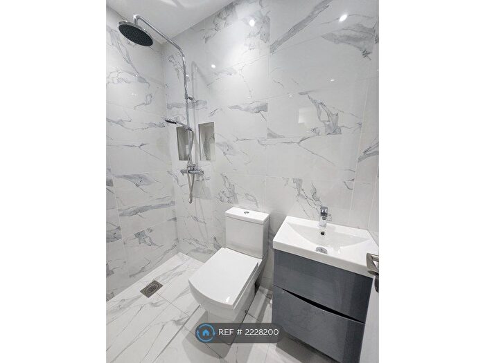 Studio To Rent In Ashurst Drive, Ilford, IG6