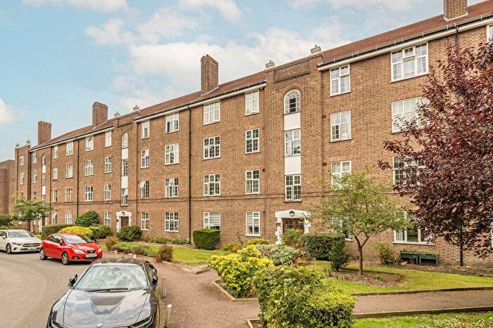 1 Bedroom Flat To Rent In Birkenhead Avenue, Kingston Upon Thames, KT2