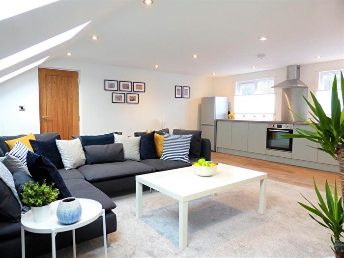 2 Bedroom Apartment To Rent In Station Rd, Chapeltown, Sheffield, S35