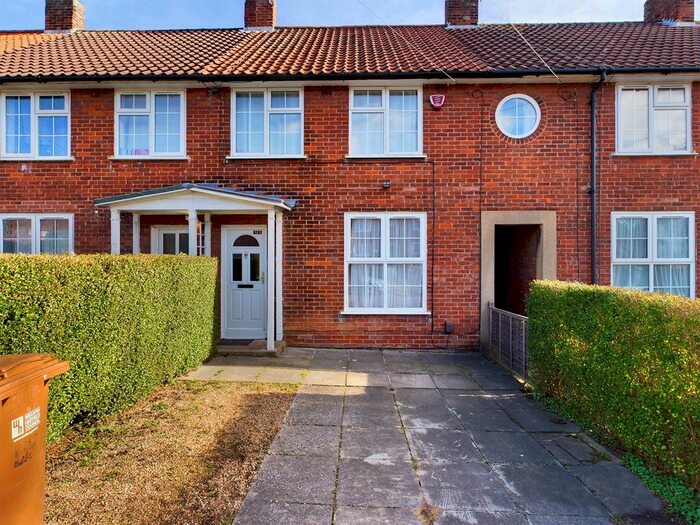 3 Bedroom Terraced House To Rent In Furzefield Road, Welwyn Garden City, AL7