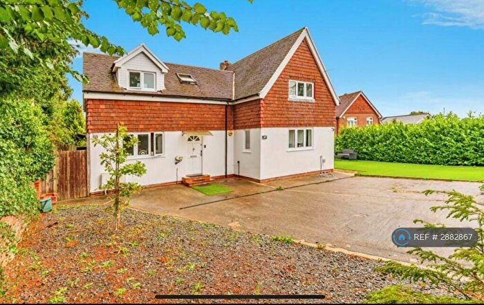 3 Bedroom Detached House To Rent In Cockshot Hill, Reigate, RH2