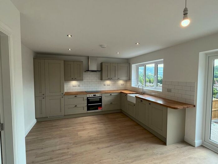 4 Bedroom Detached House For Sale In Plot Maes Helyg, Vicarage Road