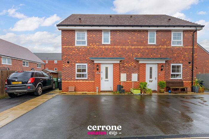 3 Bedroom Semi-Detached House For Sale In Nicklin Way, Stoke Prior, Bromsgrove, B60