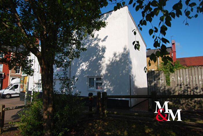 1 Bedroom Cottage To Rent In Lake Street, LU7