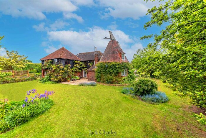 5 Bedroom Detached House For Sale In Stanford Lane, Hadlow, Tonbridge, TN11