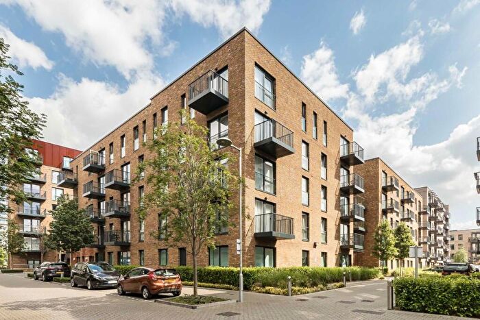 2 Bedroom Flat To Rent In Ashton Reach, Surrey Quays, SE16
