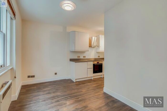 1 Bedroom Flat To Rent In Floral Street, Covent Garden, London, WC2E