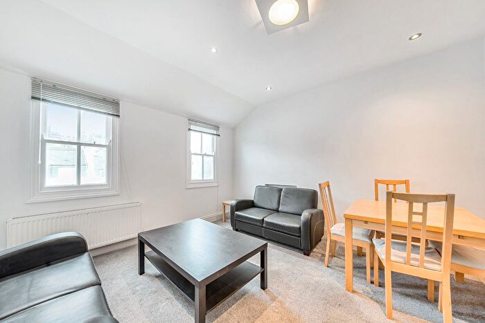 2 Bedroom Flat For Sale In Gloucester Terrace, Bayswater, London, W2